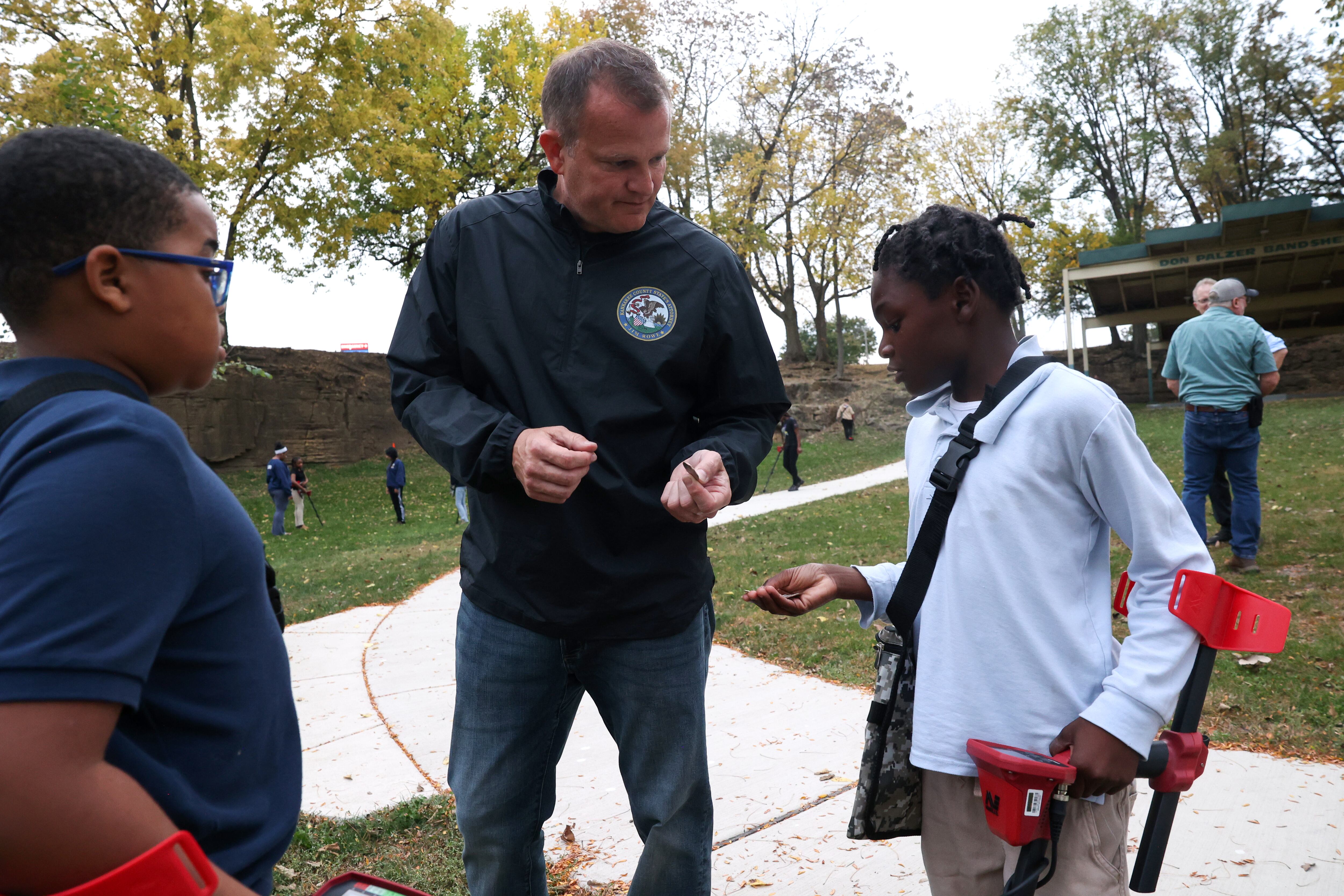State’s attorney hopes metal detection club helps area kids find more than just treasure — Oak Brook Health news