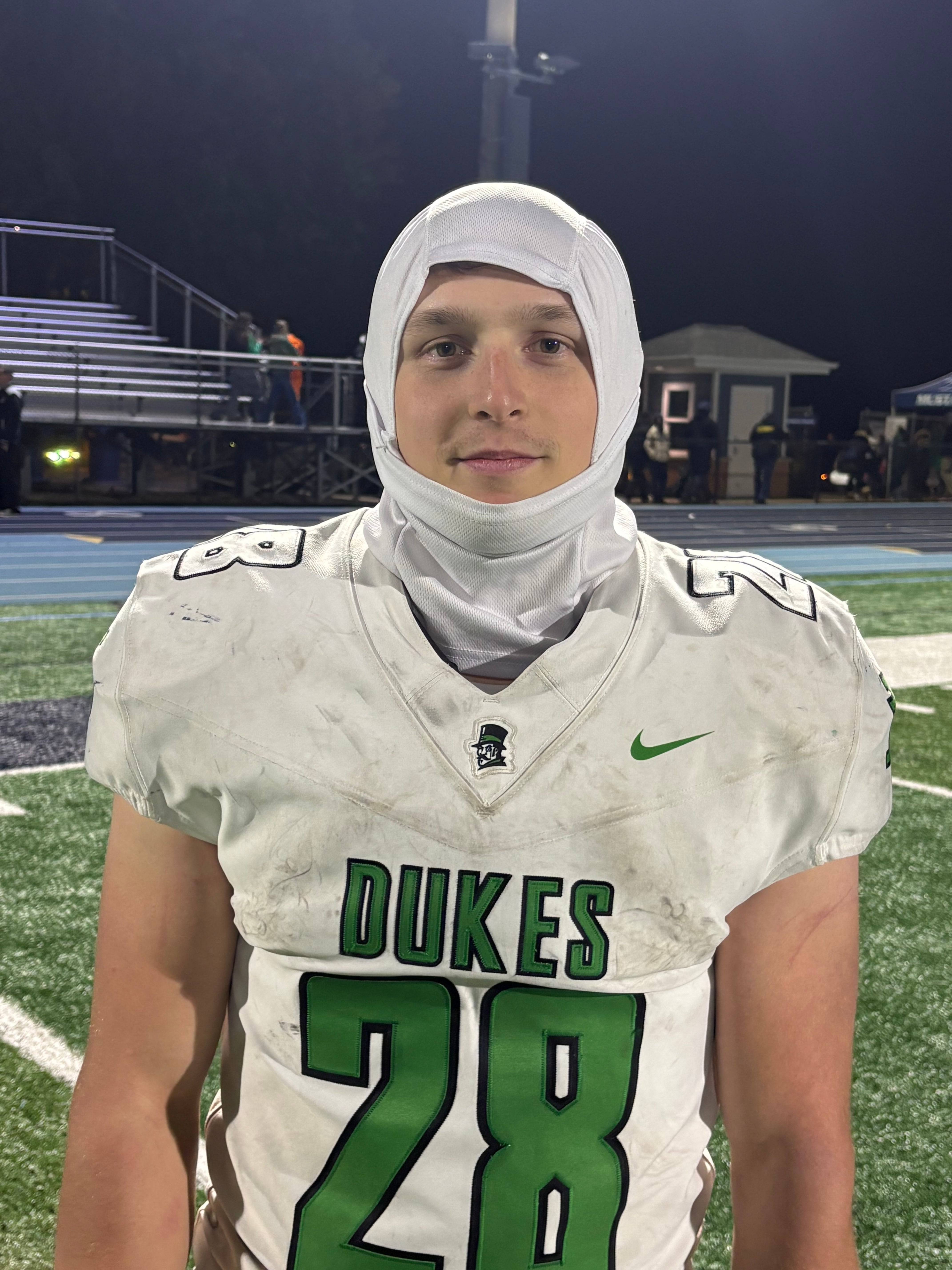 Chris Georgas scores four TDs, York rolls past Downers Grove South to run win streak to five — Oak Brook Sports news