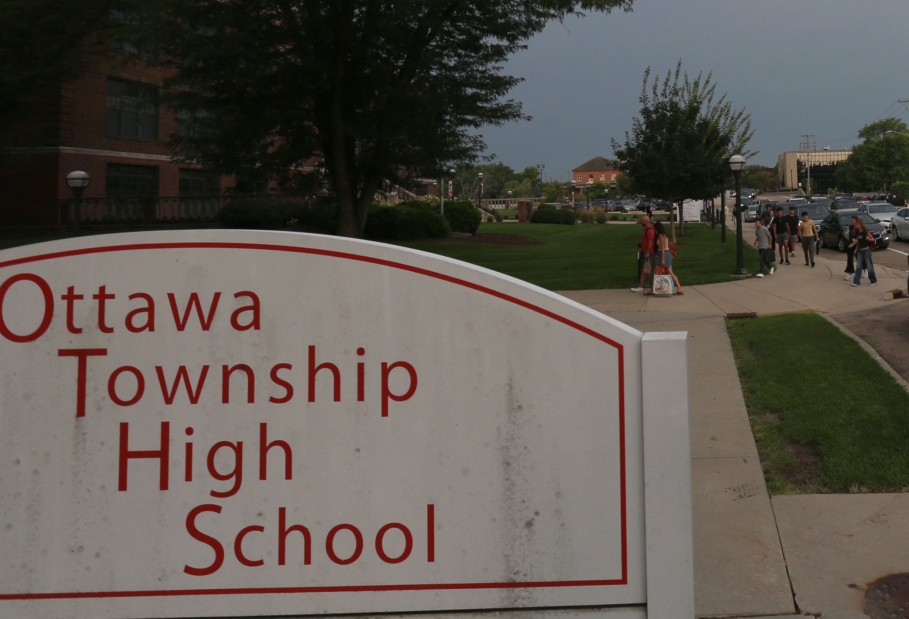 How did my Illinois Valley school do on the 2026 Illinois School Report Card? — Oak Brook Arts news